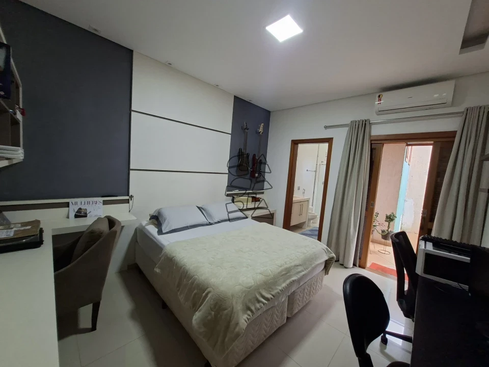 Casa em condomínio à venda - Roland III - Parque Residencial Roland Limeira