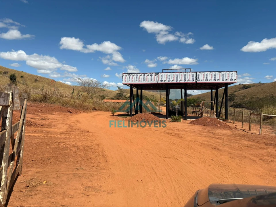 CHACARA COM 1000 METROS A 15 MIN DE GV.