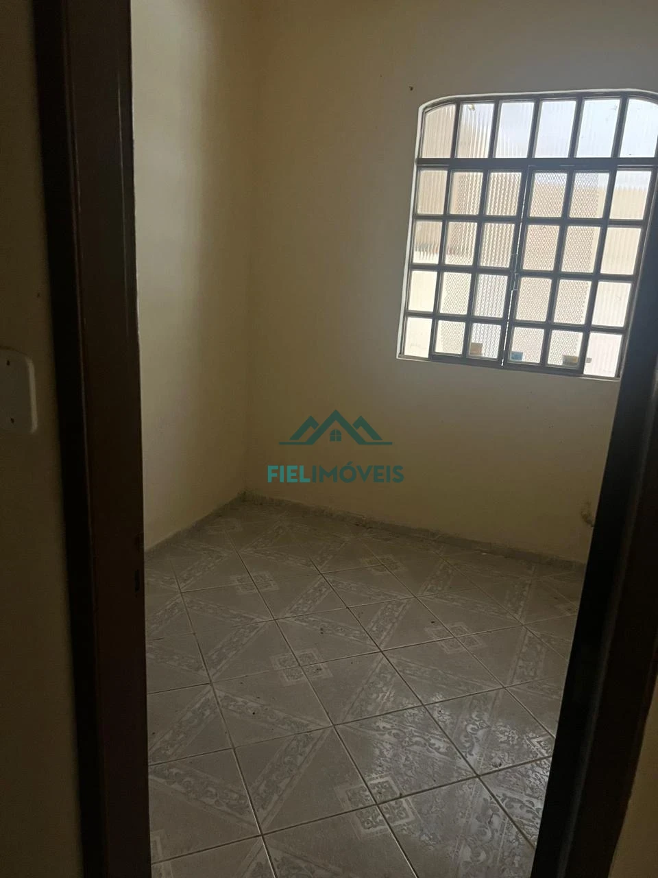 CASA A VENDA NO BAIRO JARDIM PEROLA - PRÓXIMA AO BIG MAIS