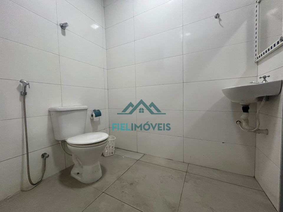 PONTO COMERCIAL COM 600 MTS NO CENTRO