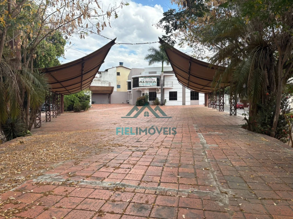 LOJA DE ESQUINA COM 400 MTS NA ILHA