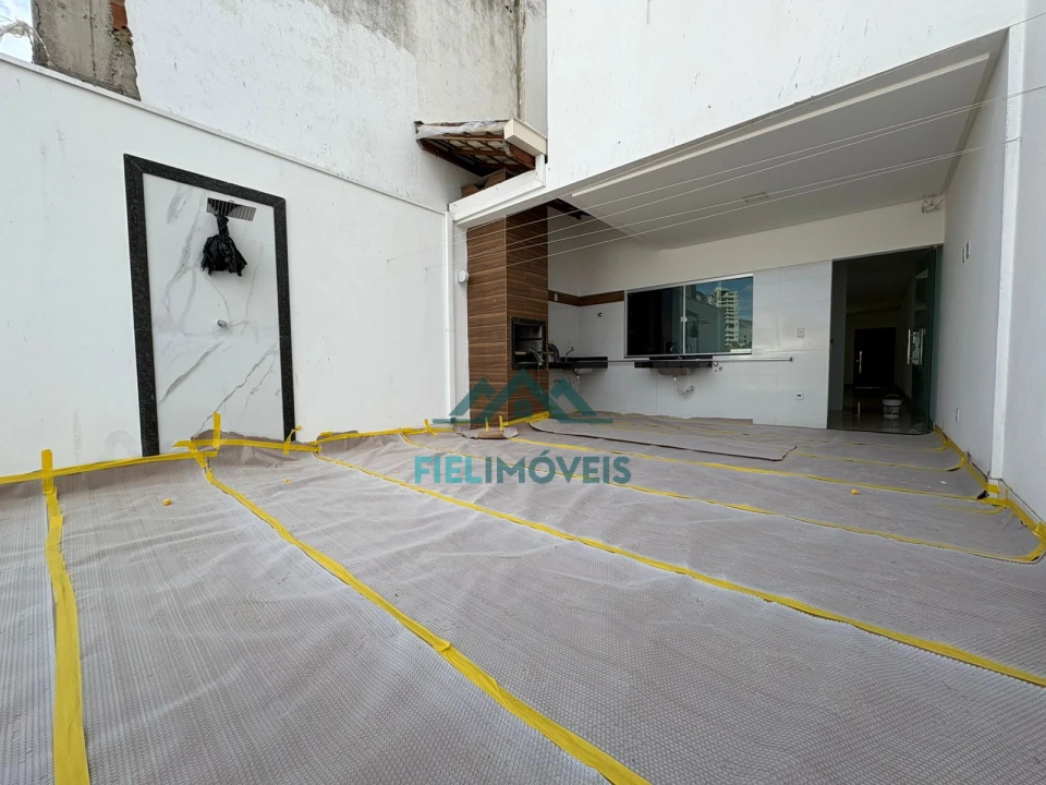 DUPLEX COM AREA GOUMERT LAGOA SANTA