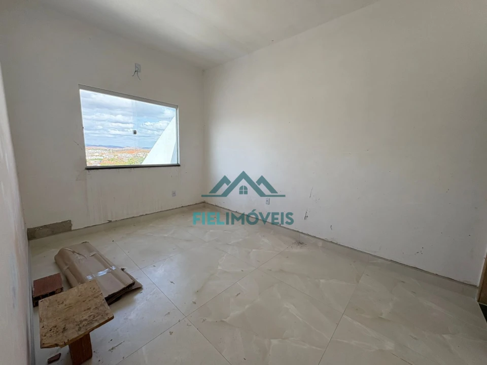 CASA AMPLA COM AREA GOUMERT PROXIMO A LAGOA DO PEROLA