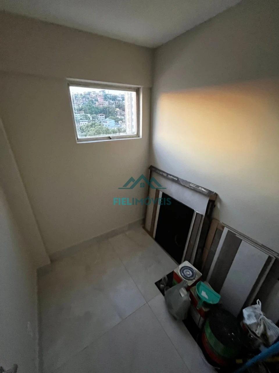 APARTAMENTO DE ALTO PADRÃO DISPONÍVEL NO CENTRO