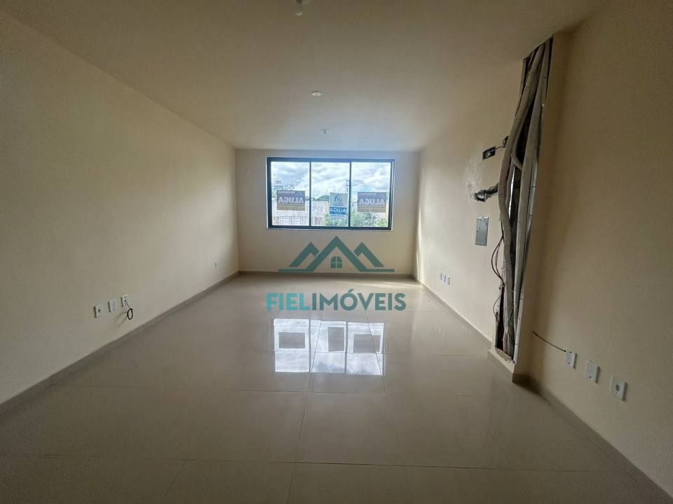 LOJA COM ÓTIMA LOCALIZAÇÃO PROXIMO FADIVALE