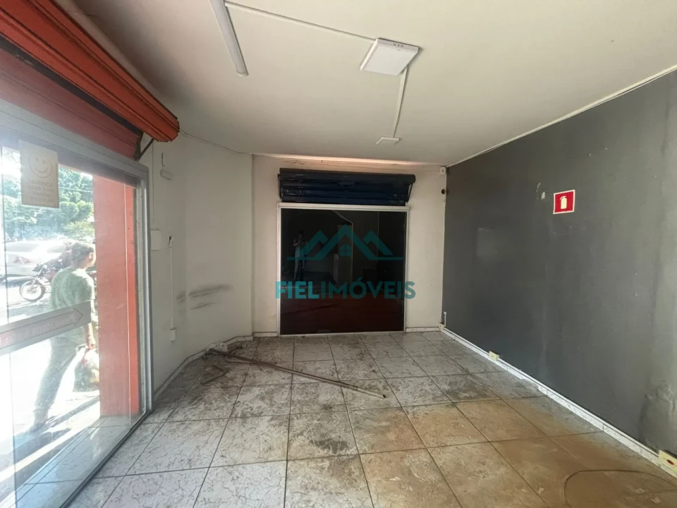 LOJA DE ESQUINA