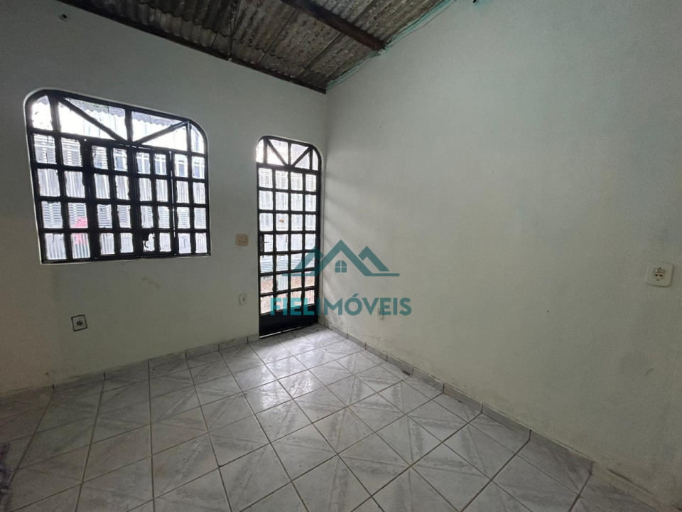 CASA BAIXA OTIMA LOCALIZAÇÃO TURMALINA