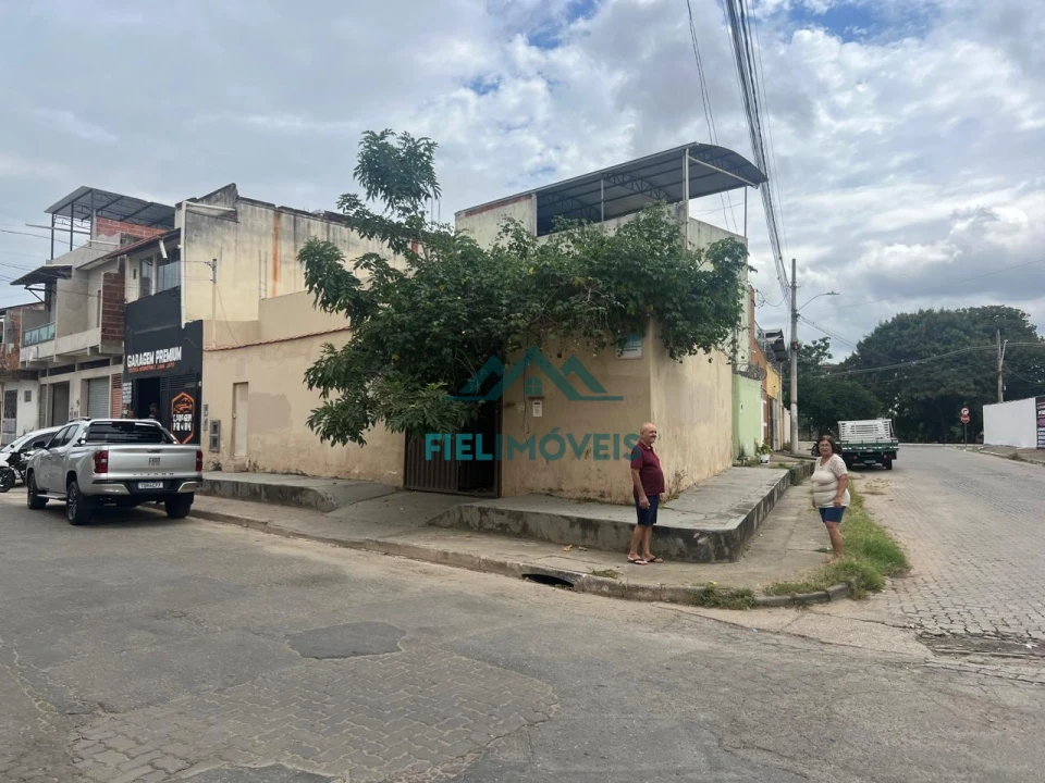 CASA A VENDA NO BAIRO JARDIM PEROLA - PRÓXIMA AO BIG MAIS