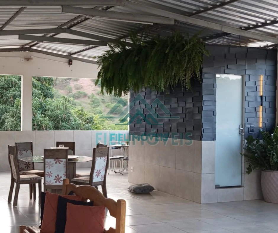 CASA DE ALTO PADRÃO EM SANTANA DO PARAÍSO