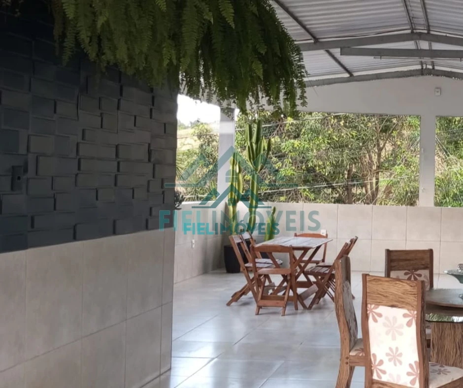 CASA DE ALTO PADRÃO EM SANTANA DO PARAÍSO