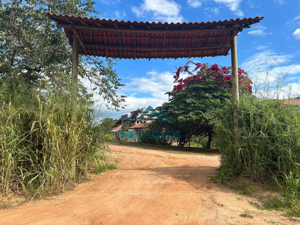 CHACARAS A 15 MIN DO CENTRO DE  GV