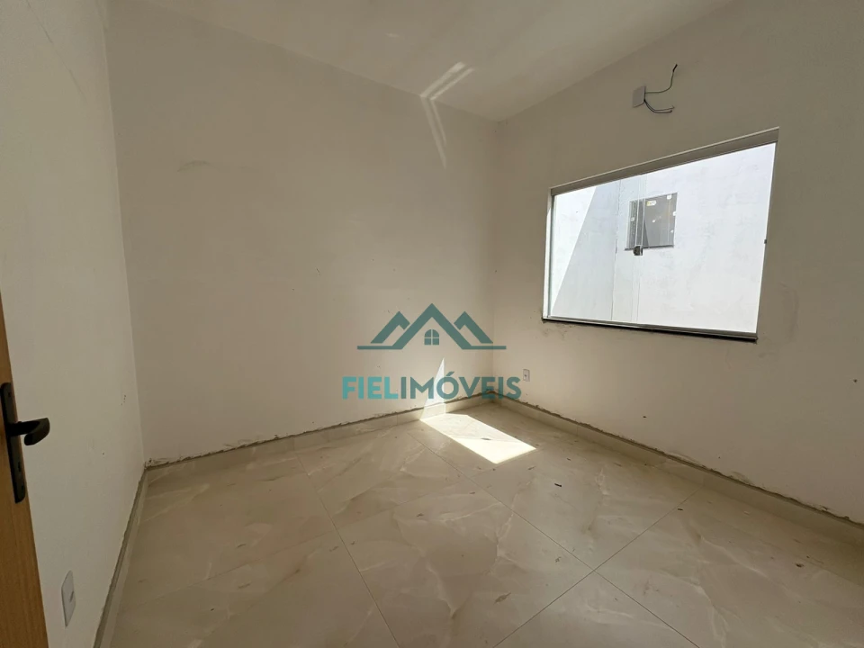 CASA AMPLA COM AREA GOUMERT PROXIMO A LAGOA DO PEROLA