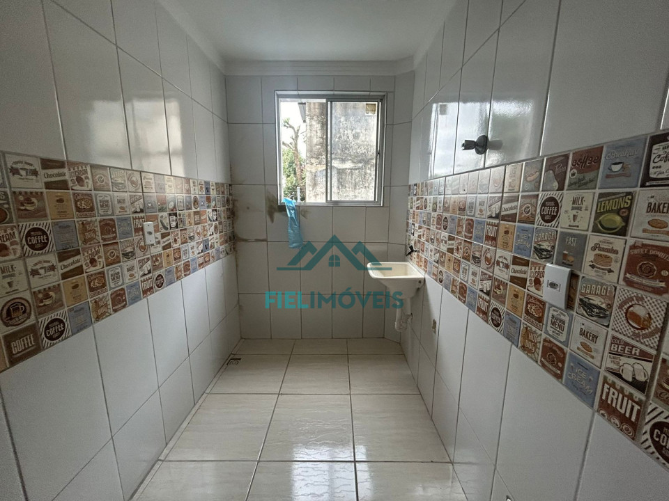 APARTAMENTO COM SACADA NA ILHA