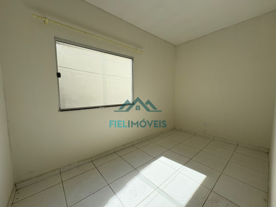 CASA BEM LOCALIZADA CARAVELAS