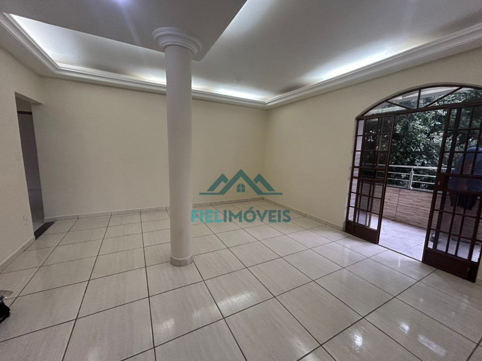 APARTAMENTO COM SACADA NA ILHA