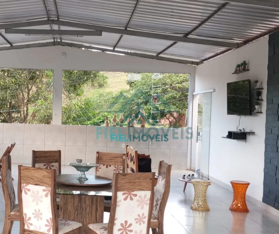 CASA DE ALTO PADRÃO EM SANTANA DO PARAÍSO