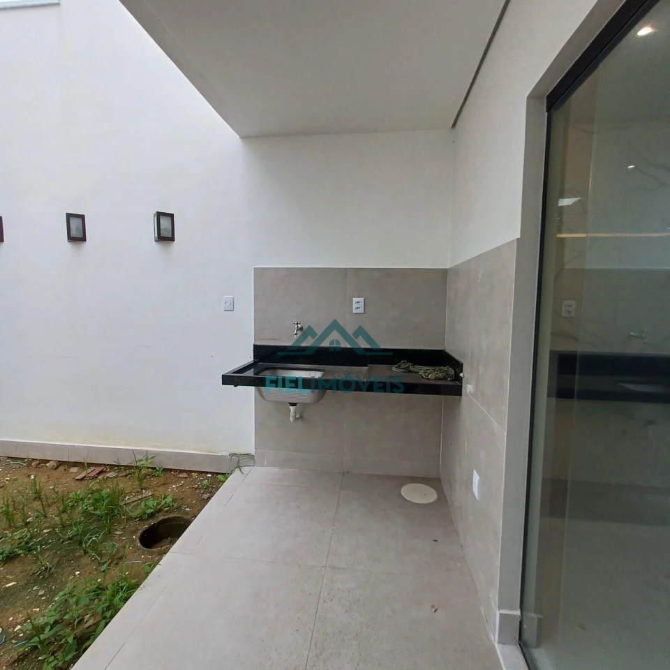 CASA GEMINADA DE ALTO PADRÃO NO PARQUE OLIMPICO