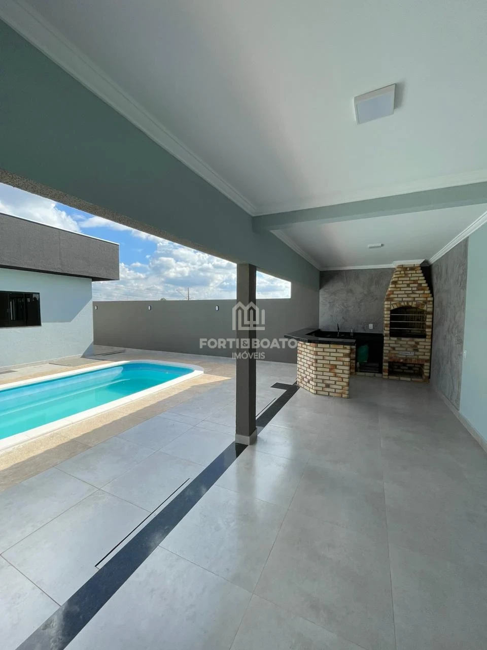 Casa com piscina a venda no Jardim Cidade Nova