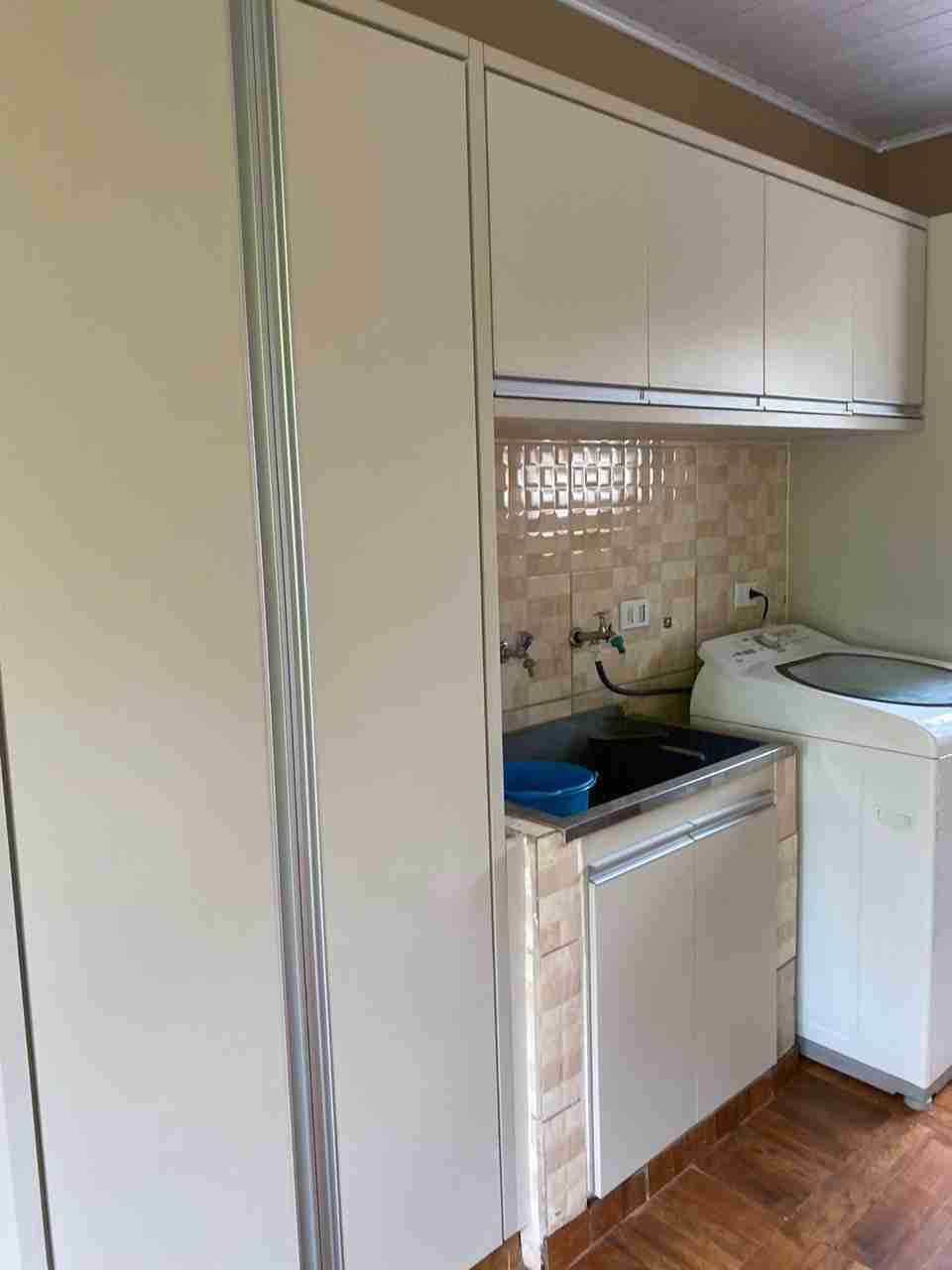 Chácara à venda, 6 mil m², casa com 250m² úteis, 3 quartos sendo 1 suíte, poço artesiano, baia de cavalos, 8km de Londrina- Limoeiro Fazenda Nata