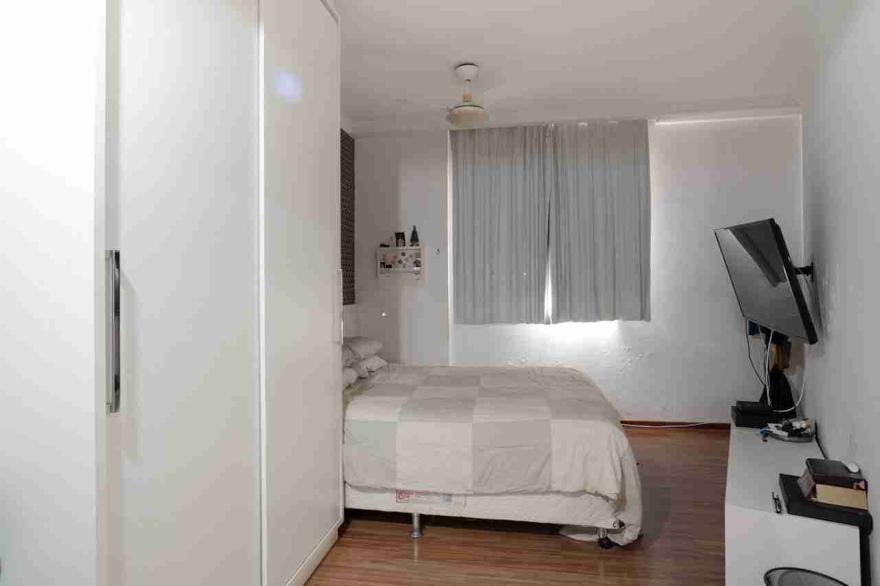 Apartamento à venda no Edifício Palais Lac Dor, 298m² úteis, 4 quartos sendo 2 suítes, 4 vagas, próx  ao lago Igapó - Jardim Londrilar- Londrina,