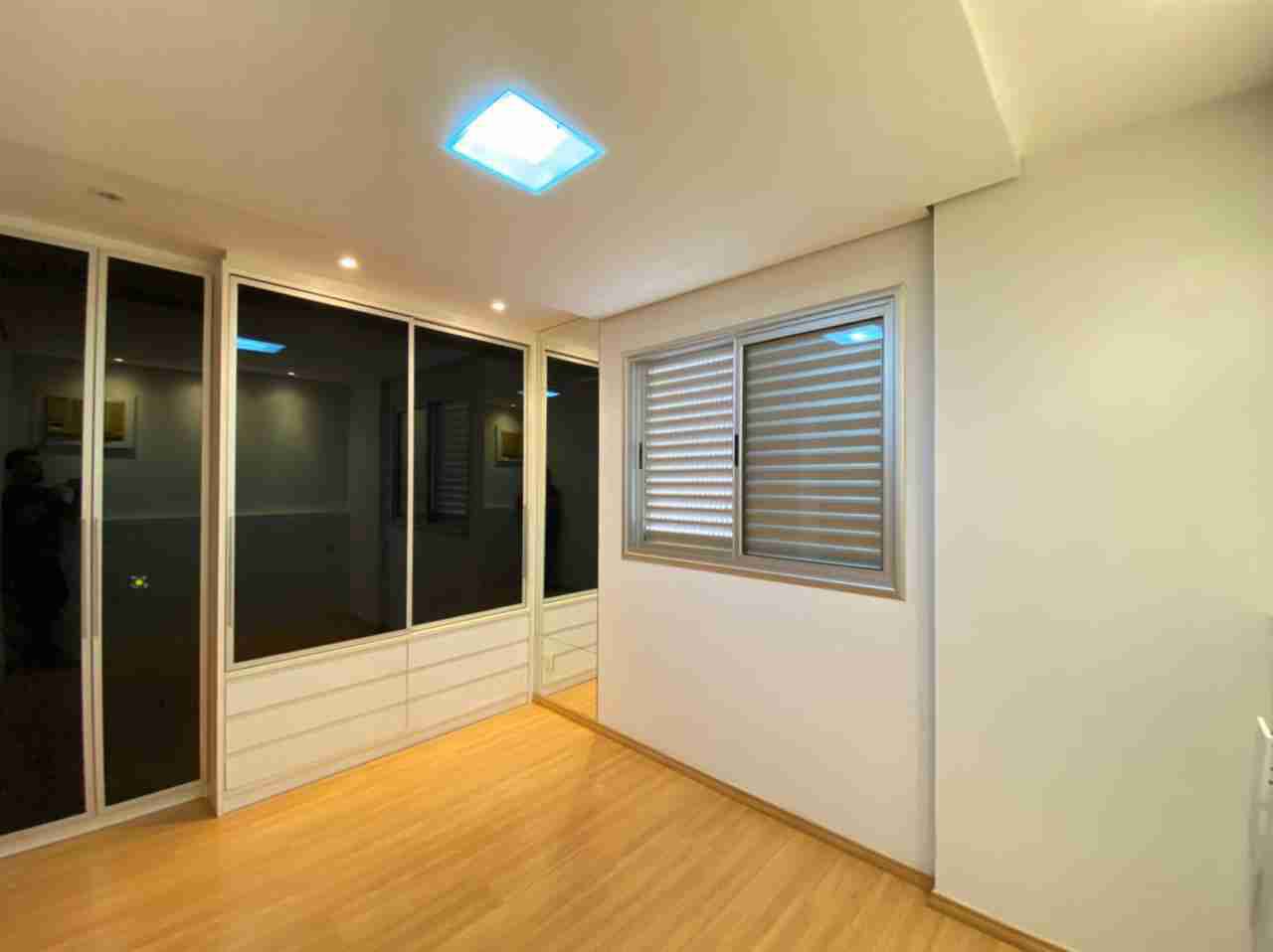 Apartamento à venda, Ed Due Torri, 70m²úteis,  2 quartos, 2 vagas, andar alto, sol da manhã, Bela Suiça, Londrina, PR