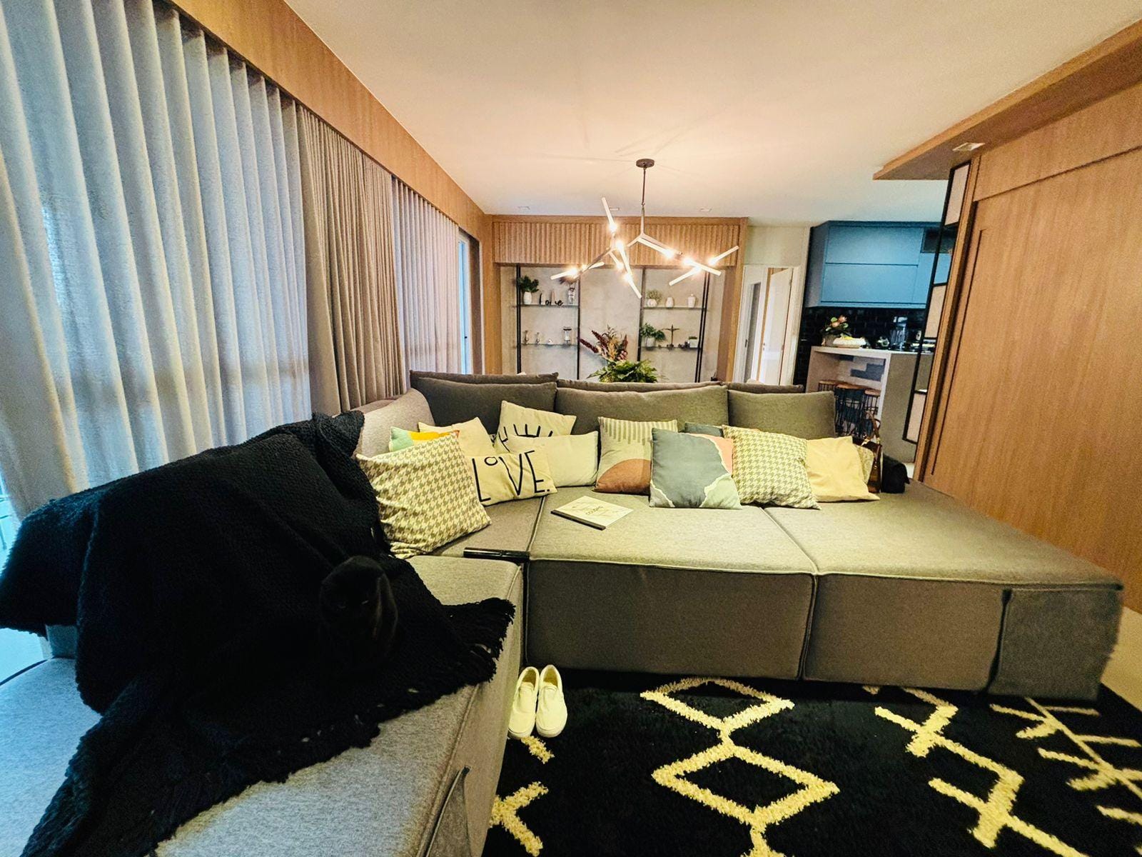 Apartamento à venda, 173 m²úteis, Edifício Queens Park, 3 suítes, closet e hidro, Varanda gourmet, decorado na Gleba Fazenda Palhano -Londrina, P