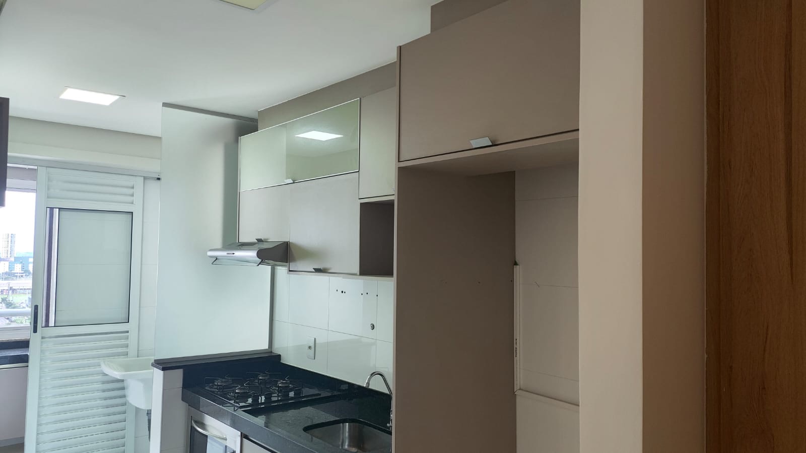 Apartamento à venda, na região Gleba Palhano 1, Londrina, PR