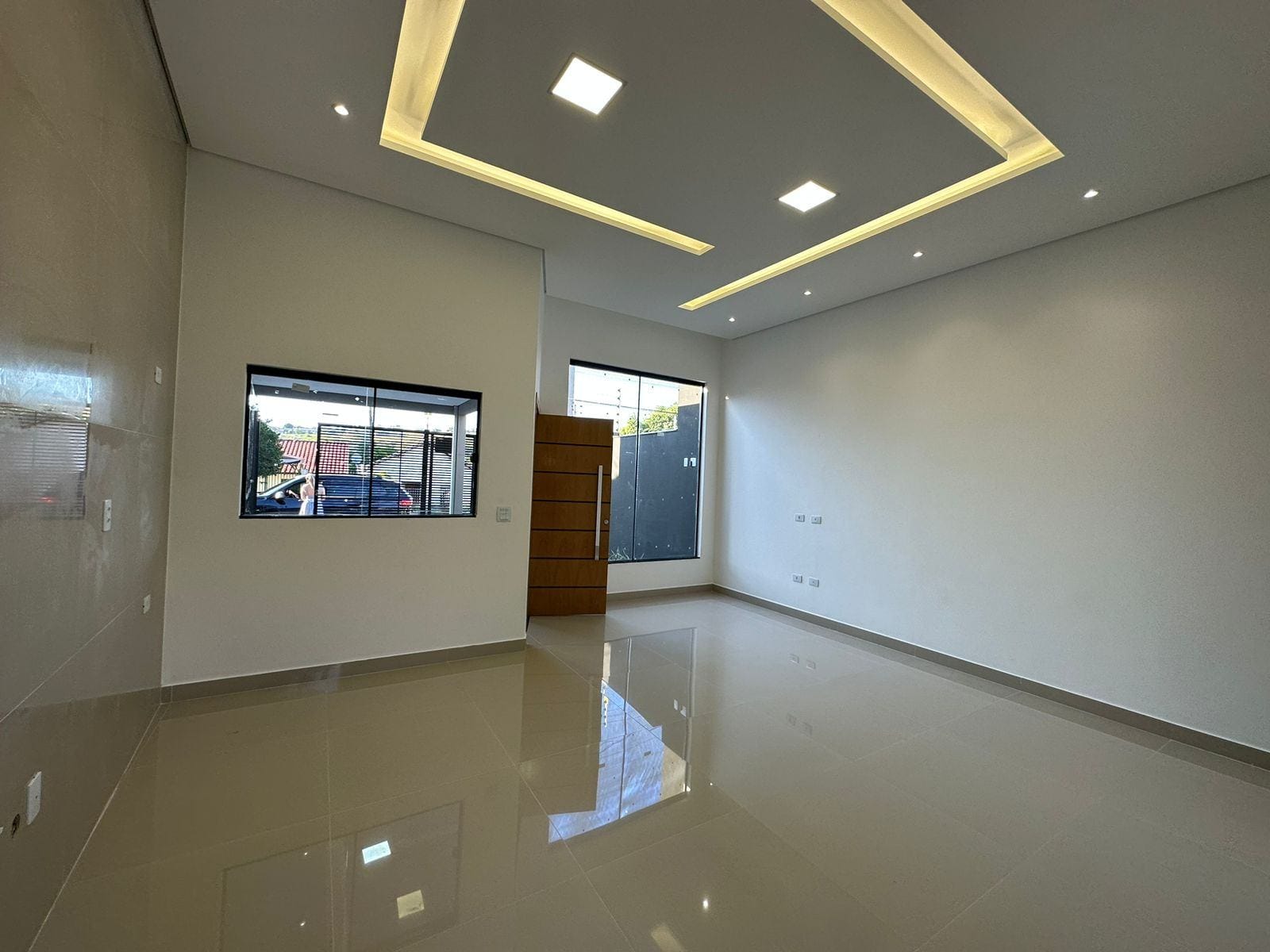 Casa à venda, 115m² úteis, 3 quartos  sendo 1 suíte, nunca habitada -  Ouro Verde, Londrina, PR