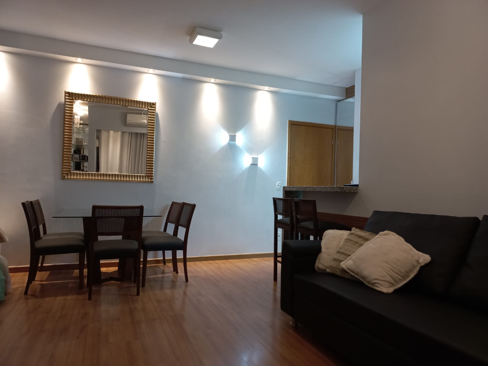 Apartamento à venda, 69m² privados/3 quartos sendo 1 suíte, com móveis planejados no Ed.Gardem Palhano- Gleba Fazenda Palhano, Londrina, PR