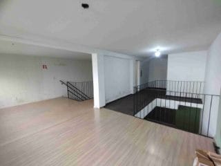 Loja para locação, Rua Fernando de Noronha, centro, 160M², barracão com mesanino. amplo, frente vidro, aluguel R$ 5.000. Londrina-PR