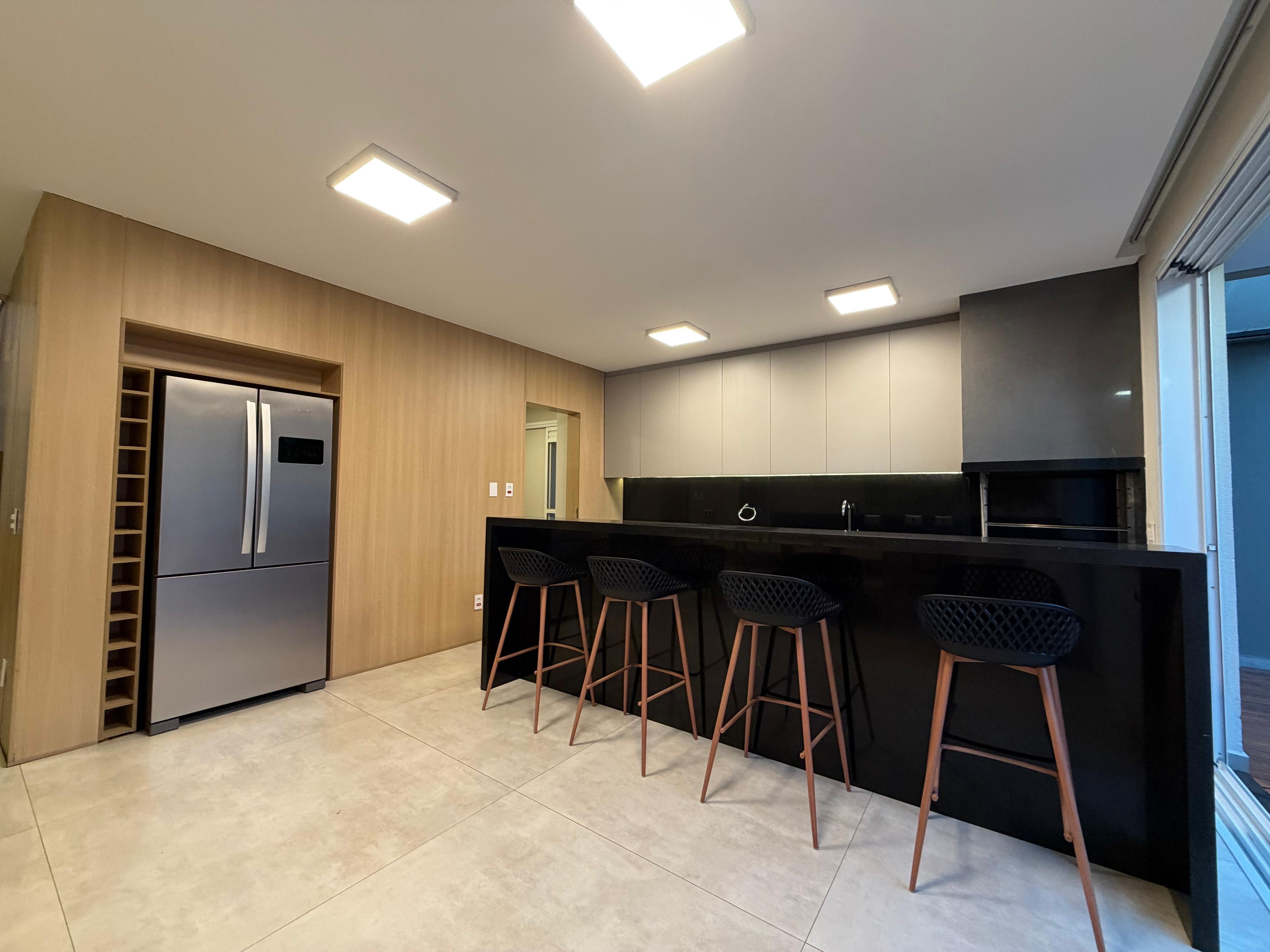 Sobrado á venda, Condomínio Bela Vitta,  195m² úteis , 3 suite Suites, todo planejado - Zona Leste - Londrina/PR