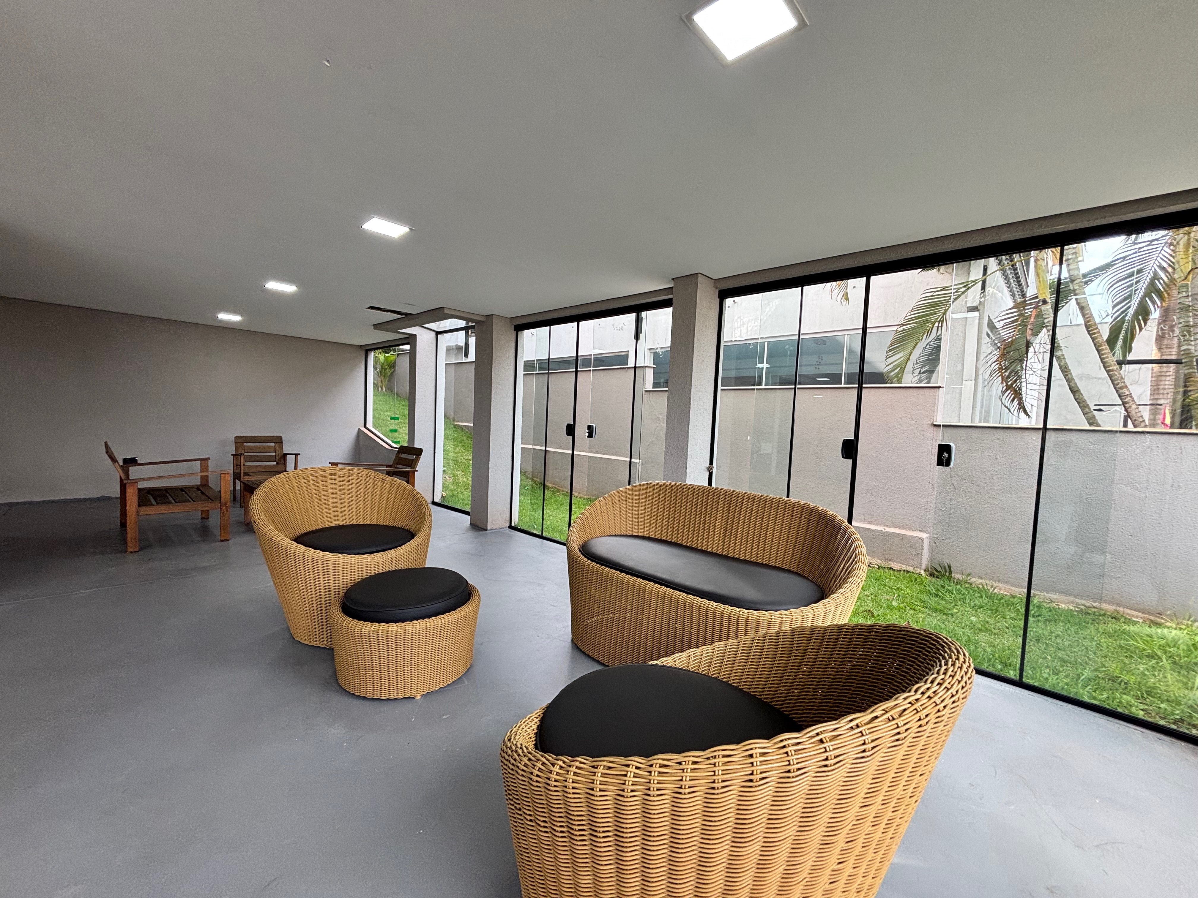 Casa térrea à venda, Condomínio Sun Lake, 249m² de construção, 3 suítes, 4 vagas  - Recanto do Salto, Londrina, PR