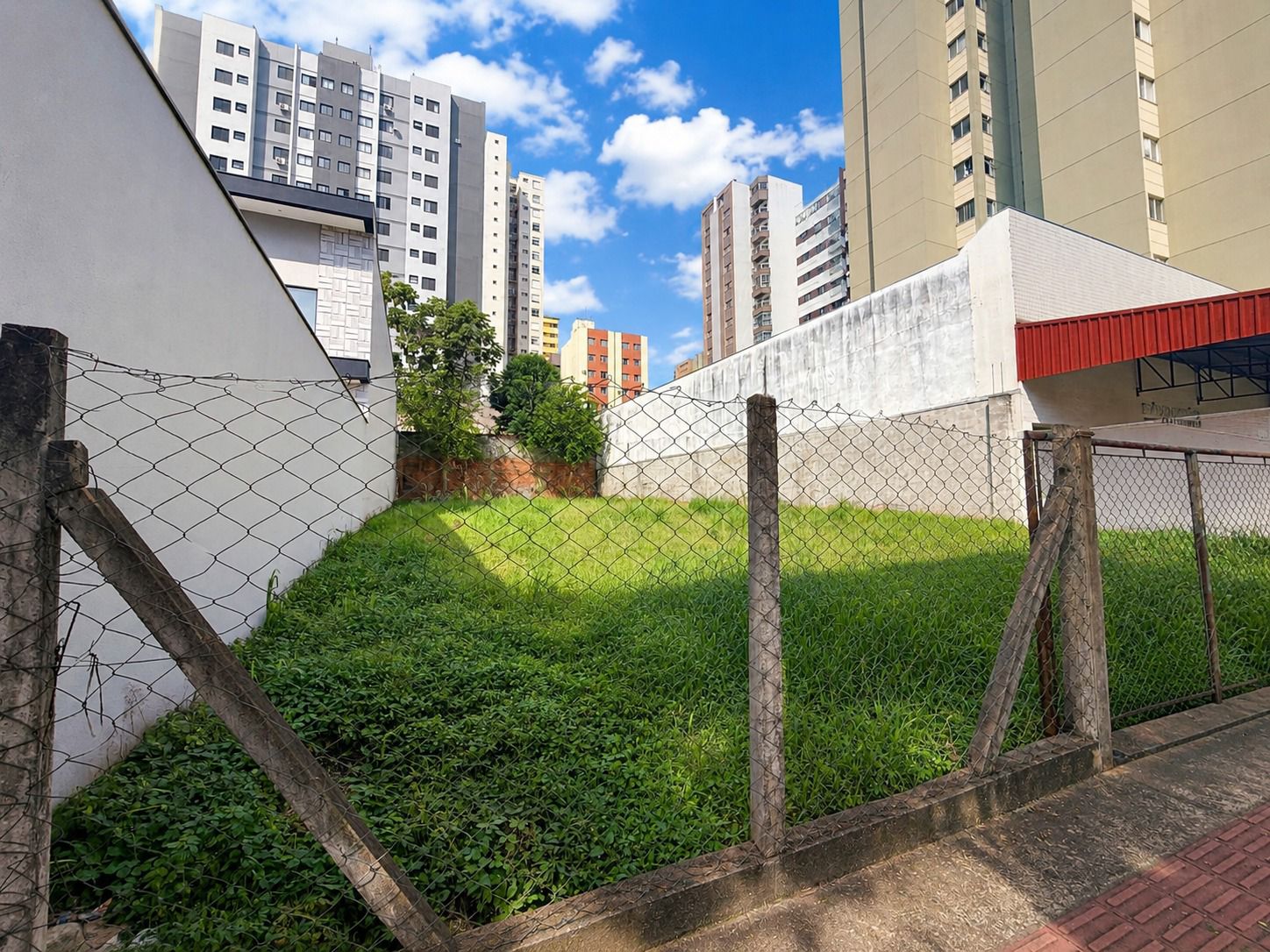 Terreno à venda, 422.5 m², Av. Juscelino Kubitscheck, Centro, Londrina, PR