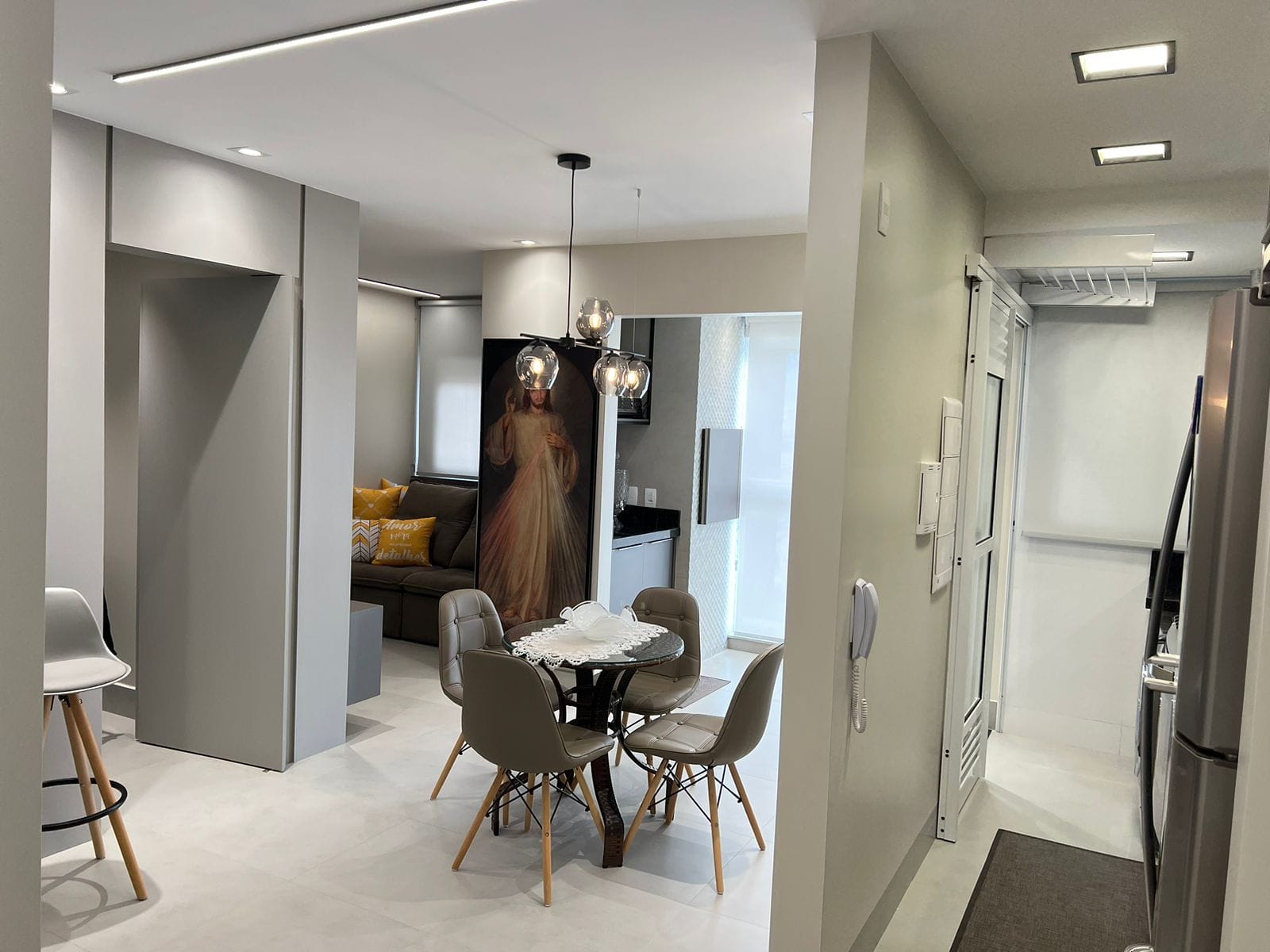 Apartamento à venda, Edifício  Vista Parque Lago, 71m² úteis, 2 quartos (sendo 1 suíte) 2 vagas, andar alto, sol da manhã - Jardim Presidente, Lo