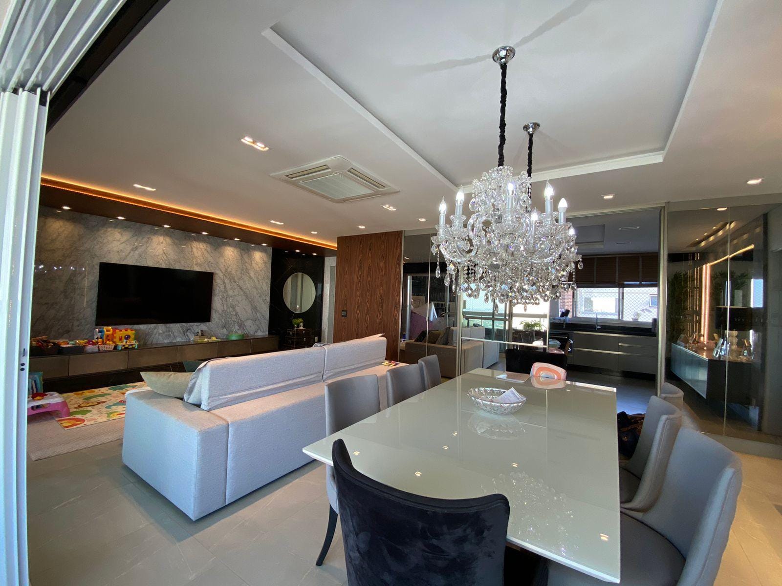 Apartamento à venda, Edifício Queen's Park,  173m² úteis, 3 suítes, andar alto  - Gleba Palhano - Londrina/PR