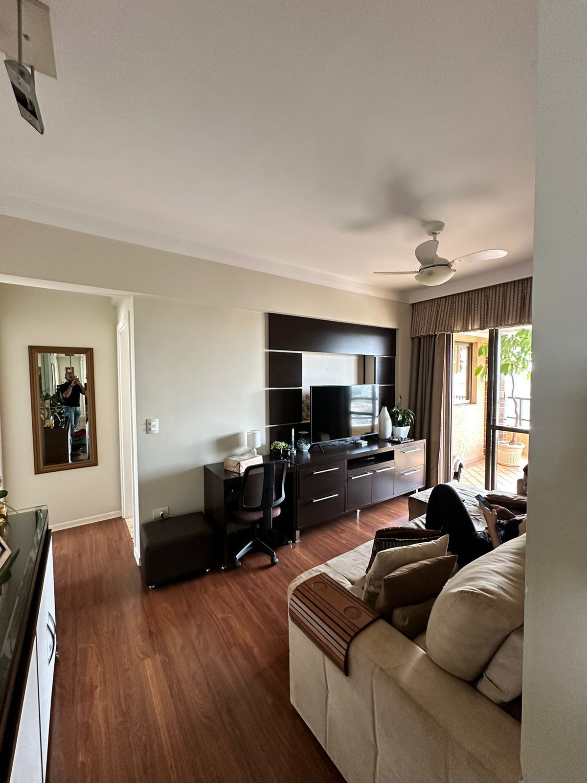 Apartamento à venda, Condomínio Colina Menphis,  195m² úteis, 4 quartos sendo 1 suíte, andar alto, 2 vagas - Andrade, Londrina, PR
