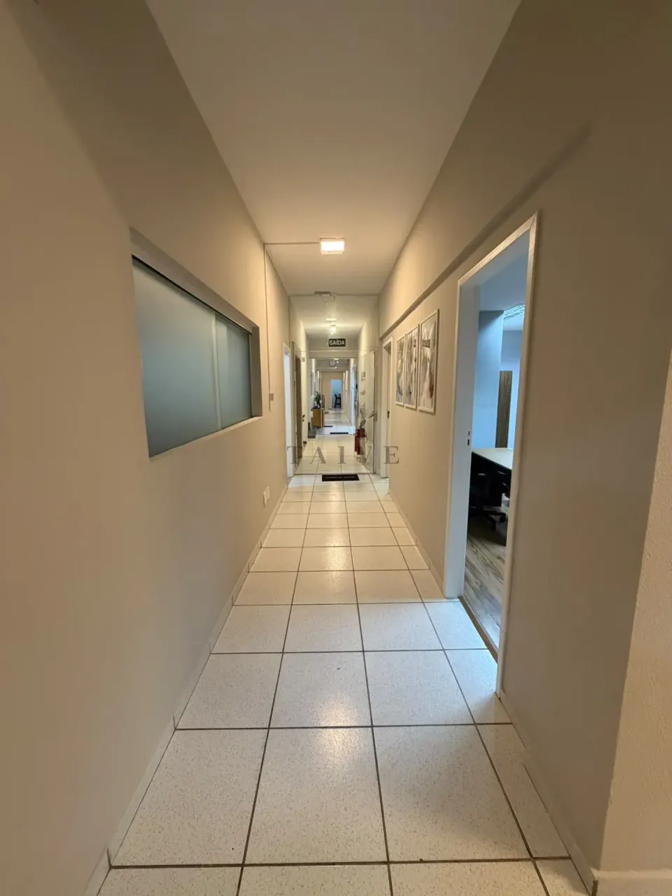 Comercial Para Alugar Centro Londrina, mobiliada, climatizada, de 11 m², 13 m², 19 m², 20 m², 22 m², a partir de 1.590 reais - foto 2