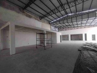 Barracão novo para locação, total 700m², amplo, pé direito de 8M ,av. tiradente ,frente vidro,Jardim Agari, Londrina, PR