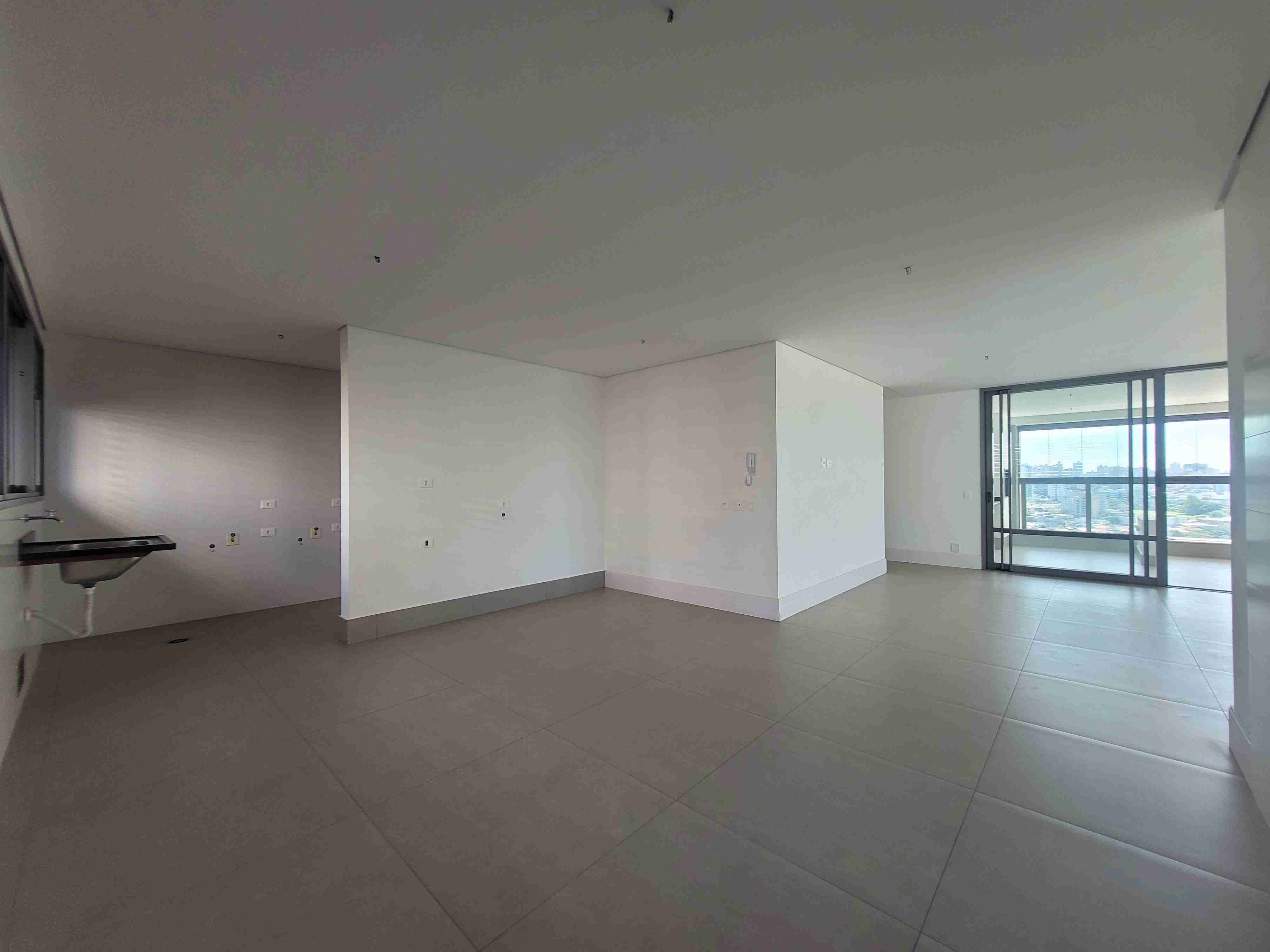 Apartamento à venda no Edifício Le Reve, 323m² úteis, 3 suítes, vista para o lago, 4 vagas - Gleba Palhano, Londrina, PR