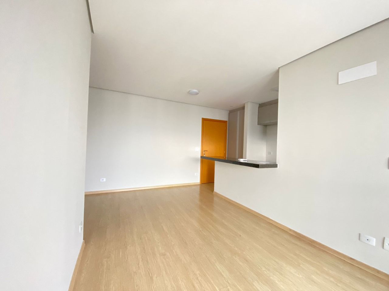 Apartamento à venda, Edifício Max Living, 83 m² privativos, 3 quartos sendo 1 suíte, Gleba Palhano, Londrina - Pr