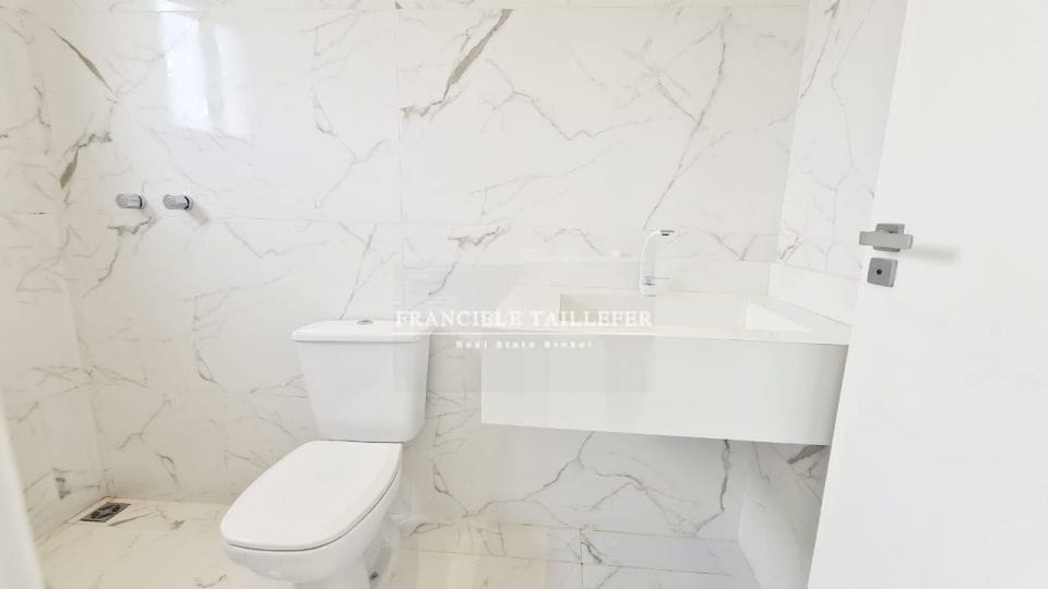Triplex 205m²/3 suítes/4 vagas/sistema alexa - TÁUA ARANGUA - Londrina Pr