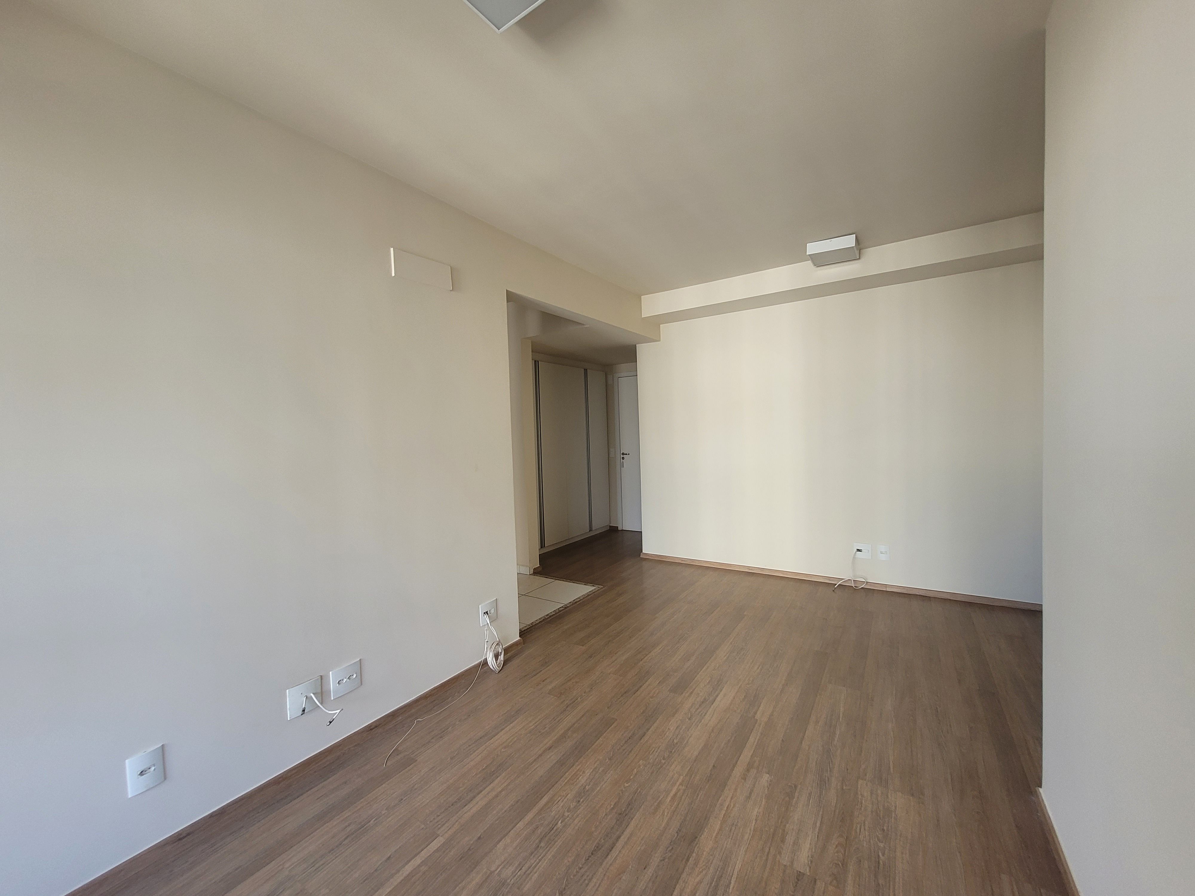 Apartamento à venda, Edifício Neo Palhano, 77m² úteis, 3 quartos sendo 1 suíte - Gleba Fazenda Palhano, Londrina, PR