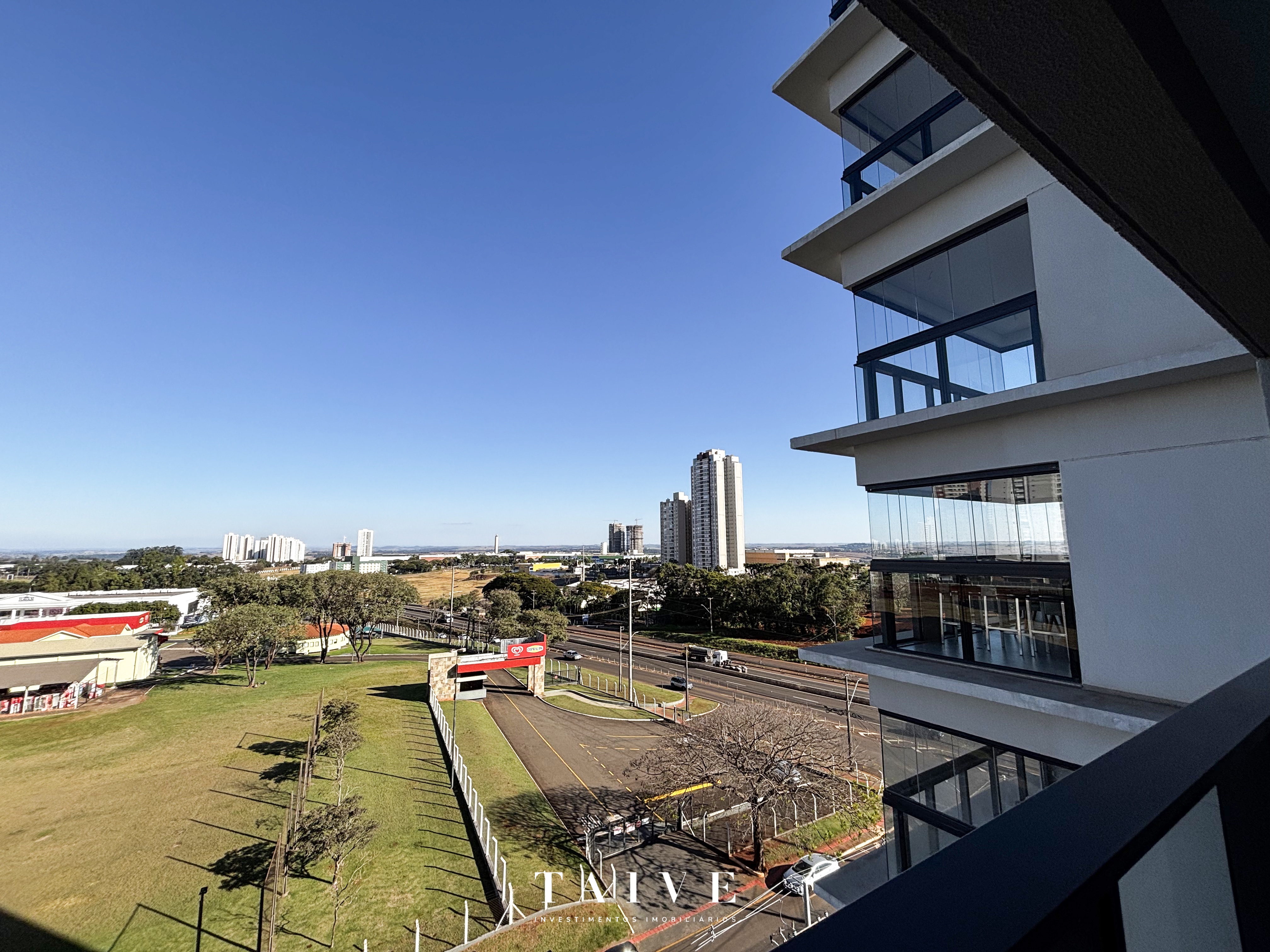 Apartamento novo à Venda Edifício You 180, 2 quartos sendo 1 suite, todo planejado, de frente - Gleba Fazenda Palhano, Londrina, PR