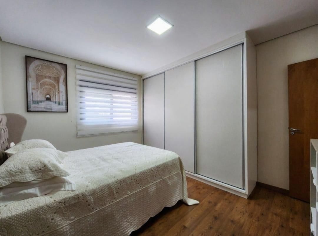 Casa à venda , Condomínio Tangará, 235m² privativos, 3 suítes, 4 garagens, churrasqueira - Parque Tauá, Londrina, PR