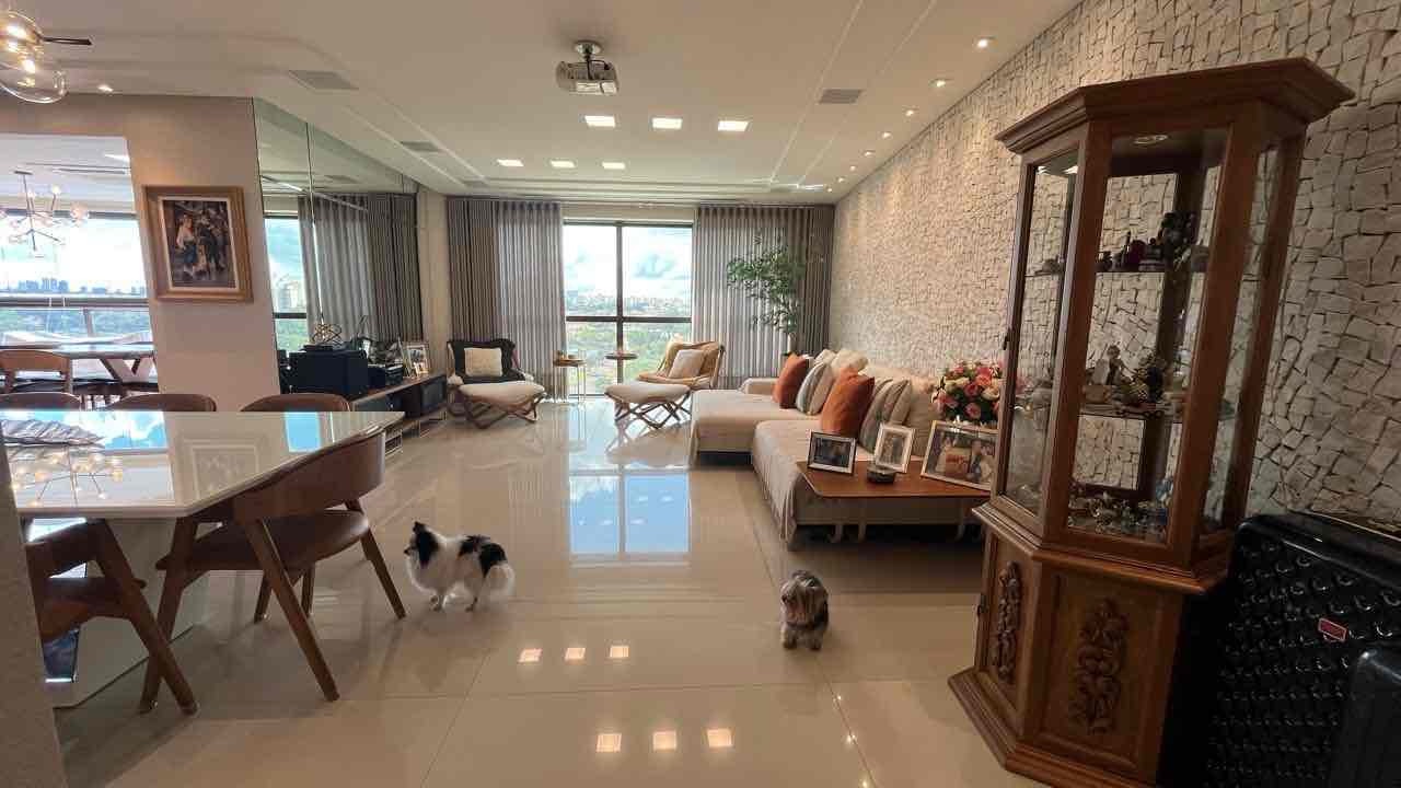 Apartamento semi mobiliado à venda, Edifício Palazzo Veronesi, 240m² úteis, 4 quartos sendo 2 suítes - Bela Suiça, Londrina, PR
