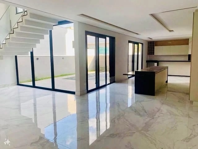 Sobrado à venda nunca habitado, Royal Forest, 280m² úteis, 4 suítes, piscina, pé direito alto -  Esperança, Londrina, PR
