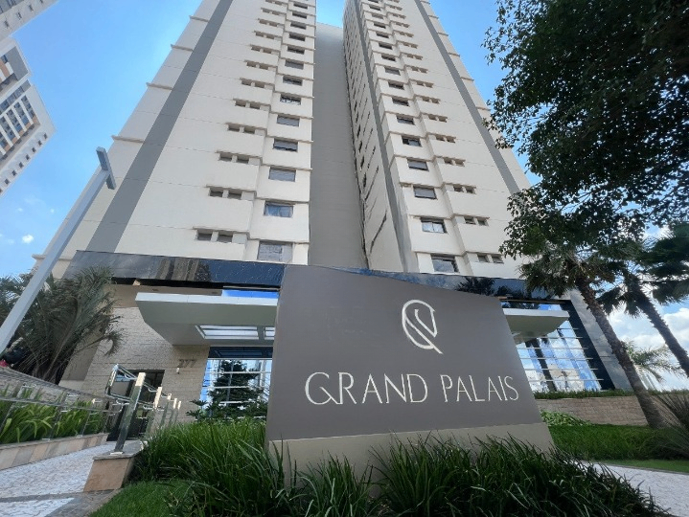 Apartamento 216m² à Venda/ 03 suítes/04 vagas  - Edifício Grand Palais-Gleba Fazenda Palhano, Londrina, PR