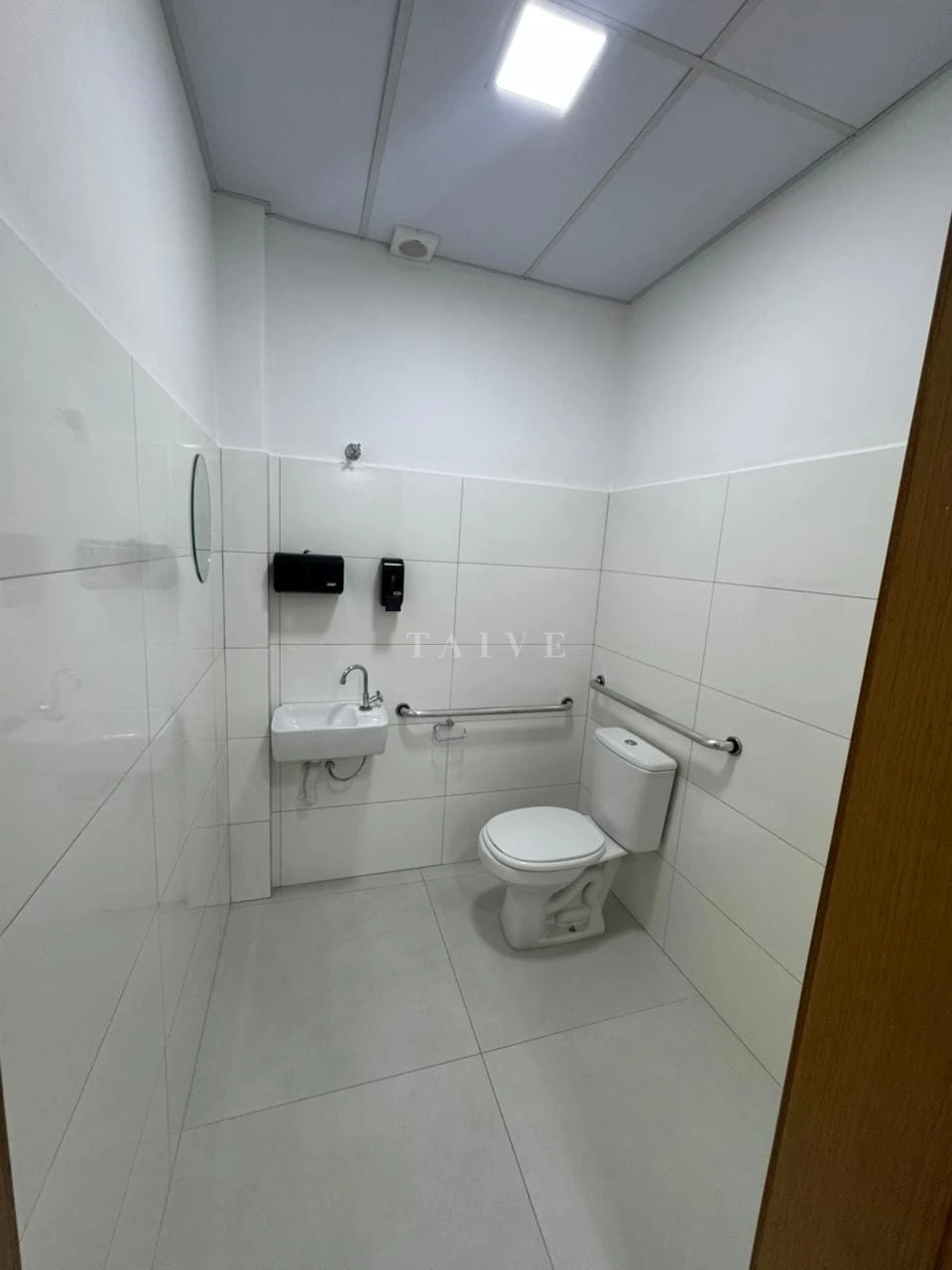 Imóvel comercial para alugar em Centro, Londrina — Edifício Costa do Caribe - foto 1