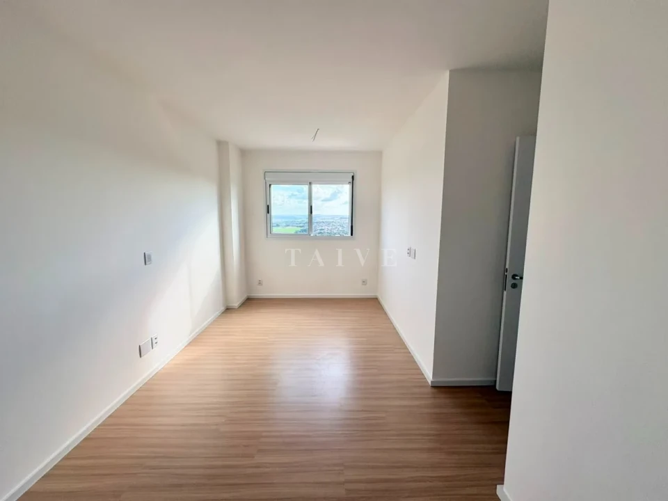 Apartamento À Venda pronto para morar no condomínio Wood da Vanguard, com 3 quartos (sendo 1 suíte), com 167 m², Terra Bonita, Londrina