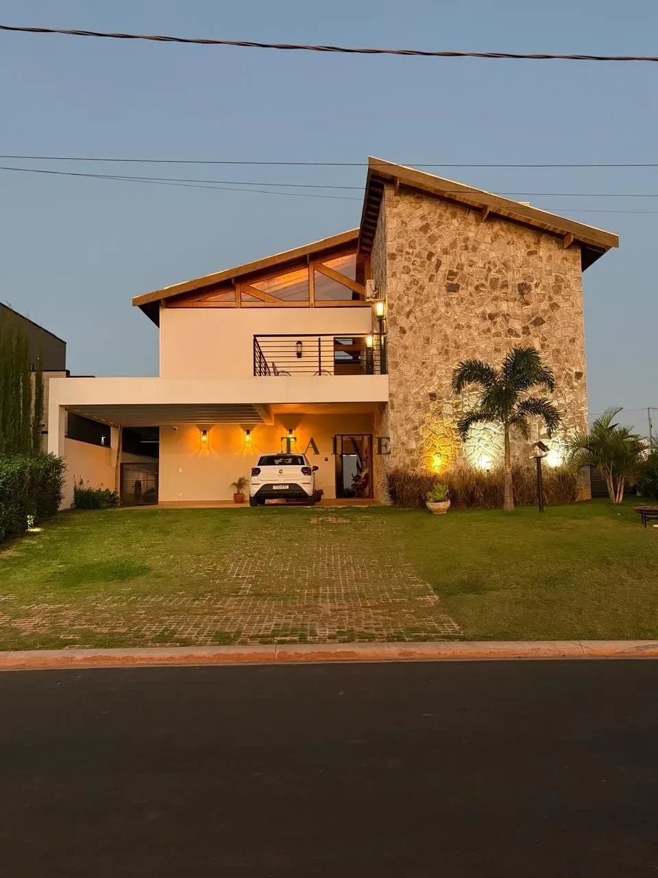 Casa em Condomínio à Venda no Riviera de Santa Cristina XIII Paranapanema-SP - Terras de Santa Cristina XIII Setor Marina, Paranapanema